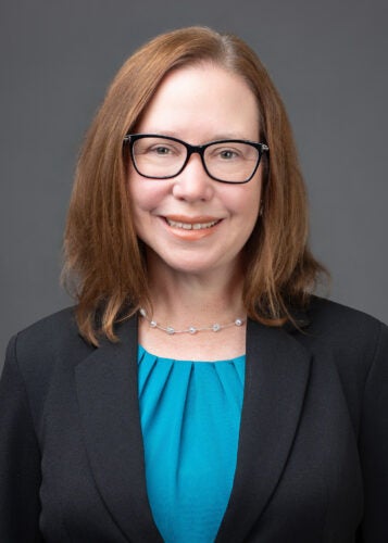 Headshot of Laura Bornfreund