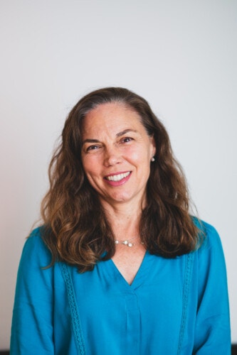 Lisa Guernsey headshot