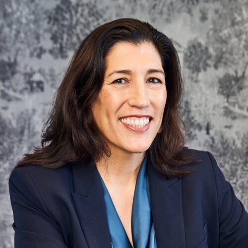 Headshot of Elena Silva